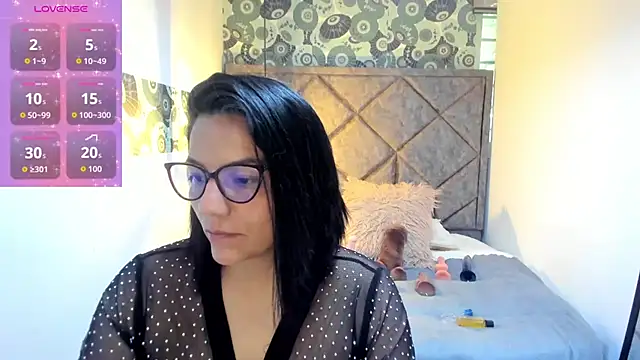 Megan Milf   online show from 09/23/25, 12:30