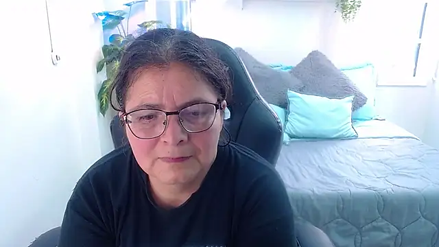 Snapshot of Linda_banks_ chatting on 09/16/25, 07:48 Linda banks online show from 09/16/25, 07:48