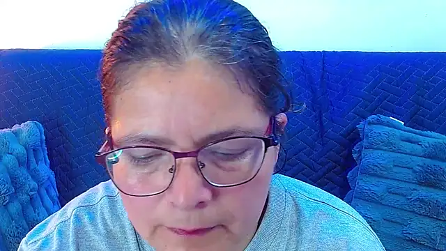 Snapshot of Linda_banks_ chatting on 09/18/25, 01:18 Linda banks online show from 09/18/25, 01:18