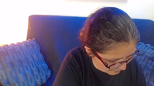 Linda banks  online show from 12/03/25, 01:46