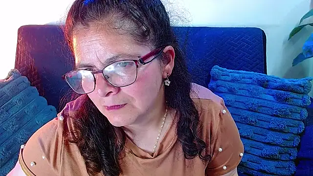 Snapshot of Linda_banks_ chatting on 07/21/26, 01:52 Linda banks online show from 07/21/26, 01:52