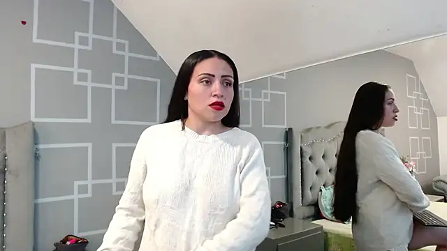 Snapshot of AliceBlackx chatting on 10/28/25, 11:25 AliceBlackx online show from 10/28/25, 11:25