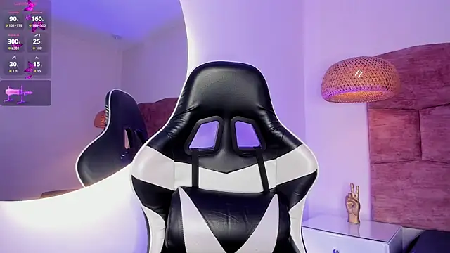 Snapshot of dani_velvet chatting on 12/16/25, 03:11 dani velvet online show from 12/16/25, 03:11