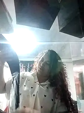 sophimyllers online show from 04/22/26, 11:17