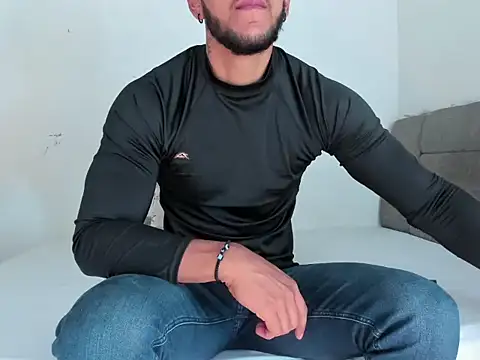 Edy coltt online show from 09/18/25, 01:57