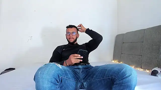 Edy coltt online show from 09/25/25, 02:21