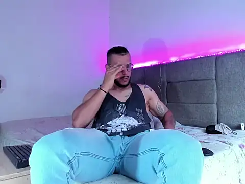 Edy coltt online show from 10/22/25, 02:39