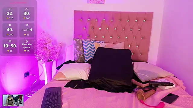 Snapshot of bonny_wild chatting on 09/13/25, 08:52 bonny wild online show from 09/13/25, 08:52