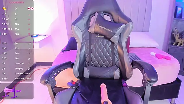 Scarlett21   online show from 12/13/25, 07:53