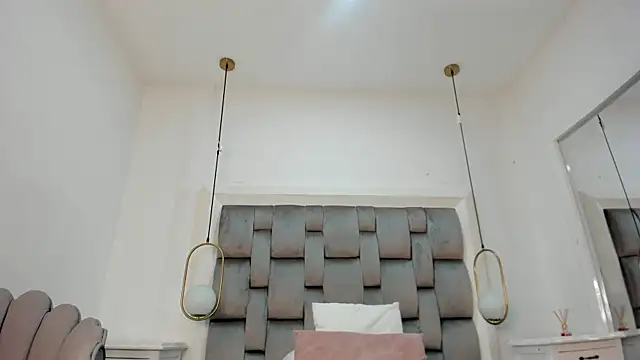 OnlyGia online show from 08/05/26, 03:20