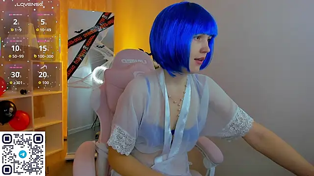 MalvinaDream online show from 10/27/25, 01:20