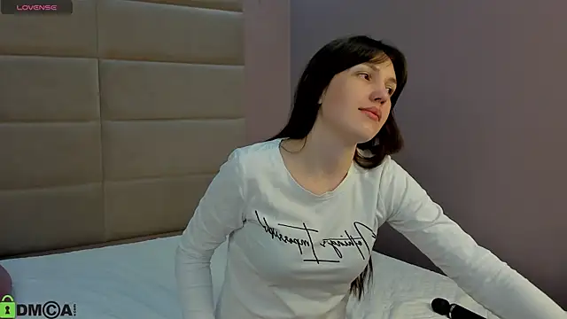 MalvinaDream online show from 04/21/26, 01:42