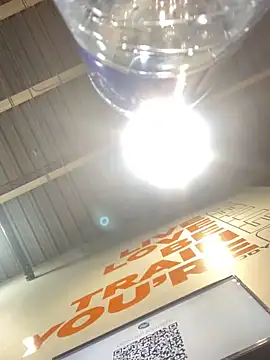  ManuVeelez online show from 09/12/25, 12:11