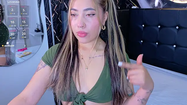  ManuVeelez online show from 02/05/26, 03:44