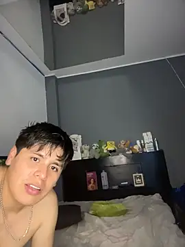 Kailertwink online show from 04/11/26, 03:11