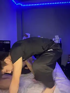 Kailertwink online show from 04/26/26, 03:15