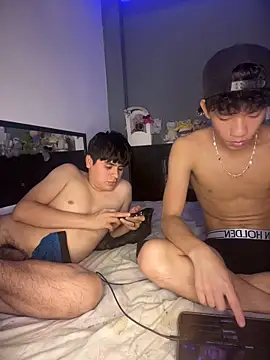 Kailertwink online show from 06/09/26, 12:55