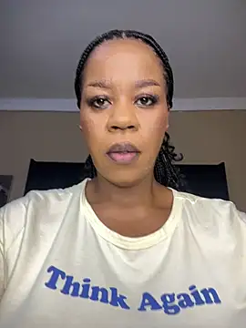 THICKBUNNYCHICKxxx online show from 02/17/26, 08:15