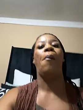 THICKBUNNYCHICKxxx online show from 02/22/26, 07:23