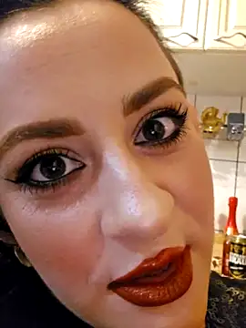 ShineBright88 online show from 04/26/26, 08:28