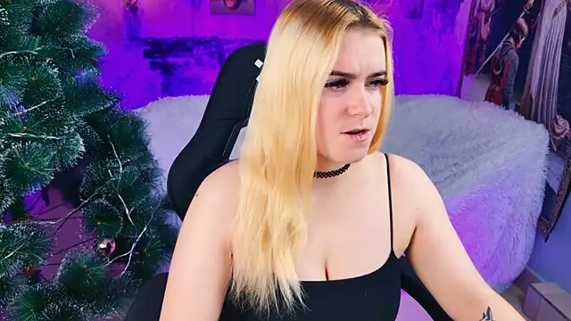 Stef Nicks online show from 12/14/25, 09:03