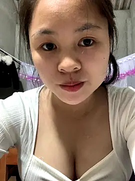 Snapshot of NhuFox chatting on 11/02/25, 01:30 NhuFox online show from 11/02/25, 01:30