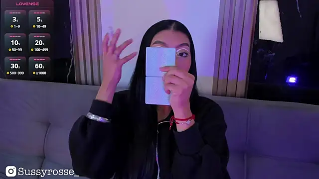 Snapshot of Sussyrosse_ chatting on 12/14/25, 12:27 Sussyrosse online show from 12/14/25, 12:27