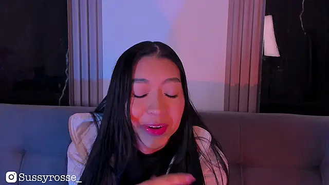 Snapshot of Sussyrosse_ chatting on 01/11/26, 12:04 Sussyrosse online show from 01/11/26, 12:04