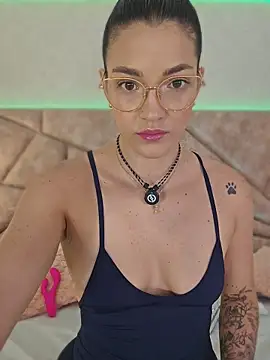 Snapshot of ClaradelMar chatting on 05/11/26, 10:10 ClaradelMar online show from 05/11/26, 10:10