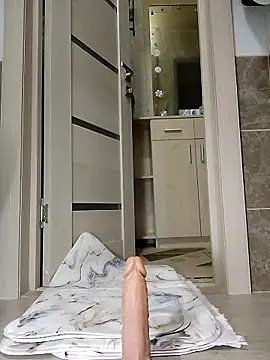 N i k o l a u online show from 04/06/26, 05:58