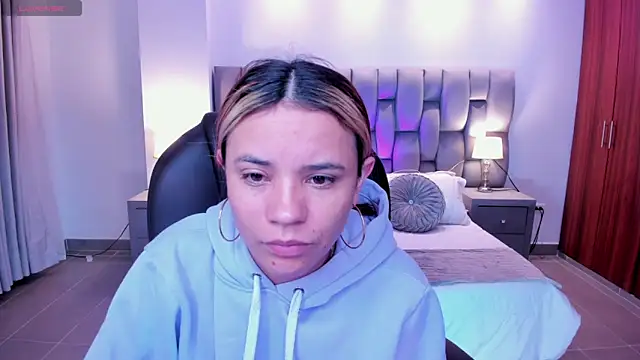 Snapshot of Celestee_rain chatting on 09/14/25, 08:35 Celestee rain online show from 09/14/25, 08:35