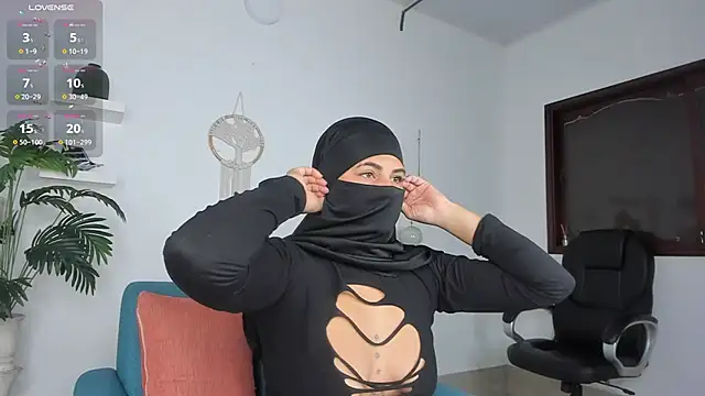 Snapshot of zali_mahamed chatting on 09/19/25, 09:32 zali mahamed online show from 09/19/25, 09:32