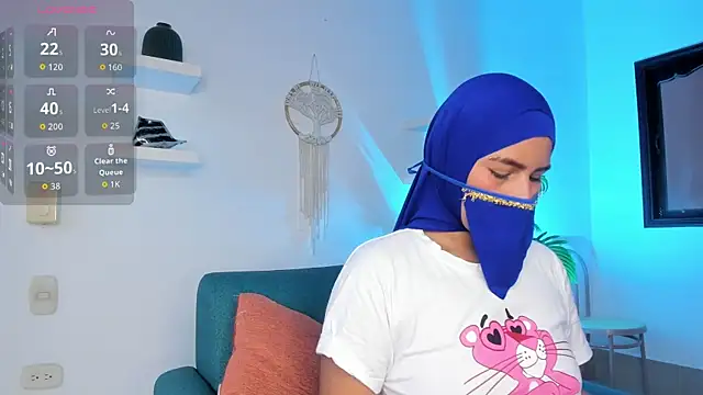 Snapshot of zali_mahamed chatting on 12/01/25, 12:10 zali mahamed online show from 12/01/25, 12:10