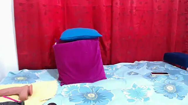 Snapshot of Sexysquirtmommy chatting on 06/16/26, 10:01 Sexysquirtmommy online show from 06/16/26, 10:01