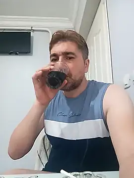 mert0359 online show from 10/24/25, 02:24