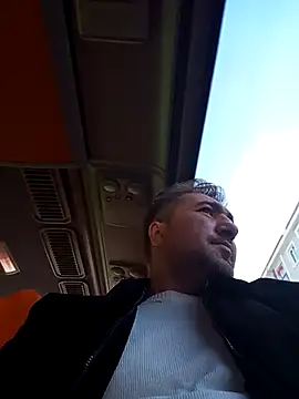 mert0359 online show from 11/27/25, 12:29