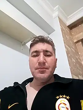 mert0359 online show from 04/22/26, 08:21