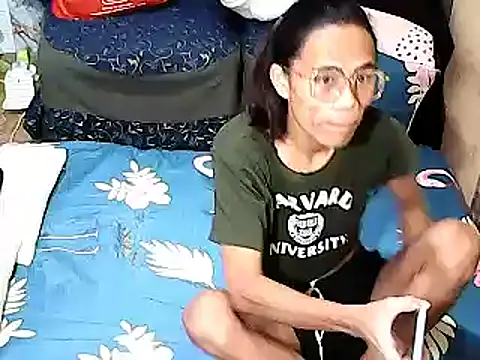 Snapshot of xxhottinybabe chatting on 11/06/25, 04:08 xxhottinybabe online show from 11/06/25, 04:08