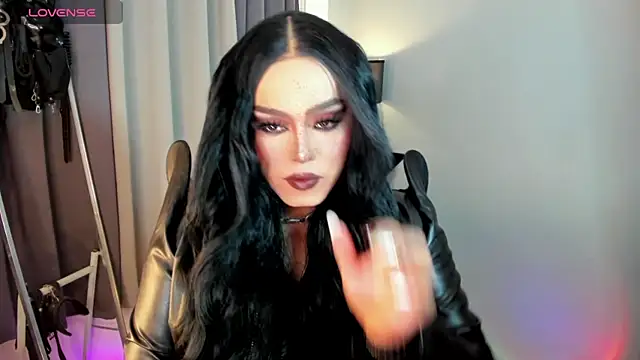 Snapshot of MagnaCumLoader17 chatting on 09/09/25, 10:20 MagnaCumLoader17 online show from 09/09/25, 10:20