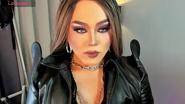 Snapshot of MagnaCumLoader17 chatting on 09/10/25, 09:04 MagnaCumLoader17 online show from 09/10/25, 09:04