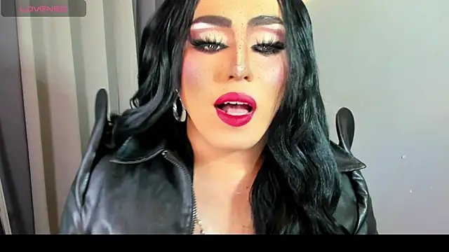 Snapshot of MagnaCumLoader17 chatting on 10/01/25, 12:05 MagnaCumLoader17 online show from 10/01/25, 12:05