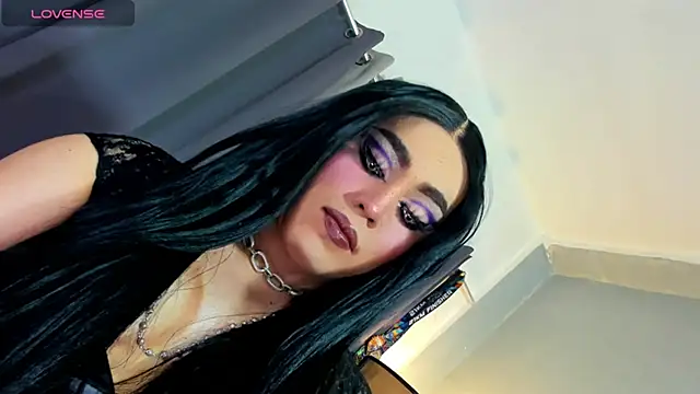 Snapshot of MagnaCumLoader17 chatting on 10/29/25, 11:39 MagnaCumLoader17 online show from 10/29/25, 11:39