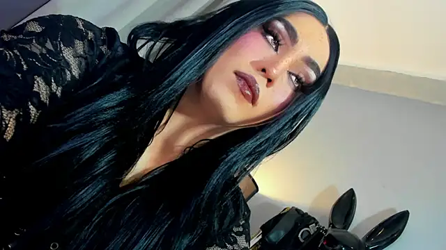 Snapshot of MagnaCumLoader17 chatting on 11/06/25, 09:48 MagnaCumLoader17 online show from 11/06/25, 09:48