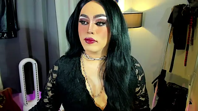 Snapshot of MagnaCumLoader17 chatting on 11/10/25, 11:15 MagnaCumLoader17 online show from 11/10/25, 11:15