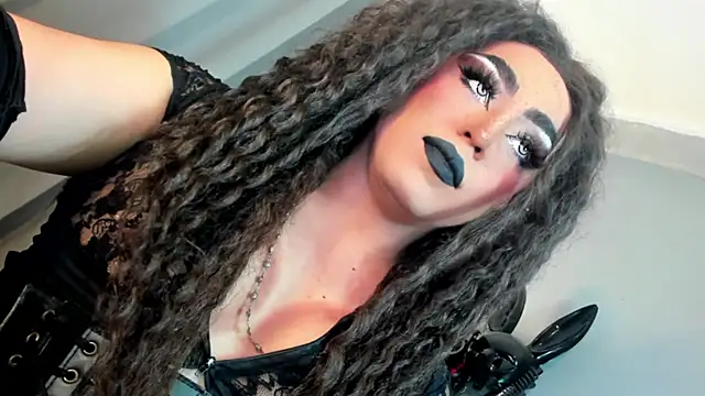 Snapshot of MagnaCumLoader17 chatting on 11/29/25, 10:57 MagnaCumLoader17 online show from 11/29/25, 10:57