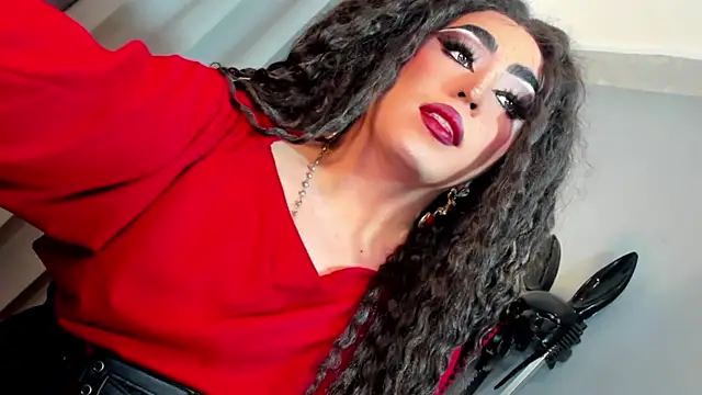 Snapshot of MagnaCumLoader17 chatting on 12/02/25, 10:38 MagnaCumLoader17 online show from 12/02/25, 10:38