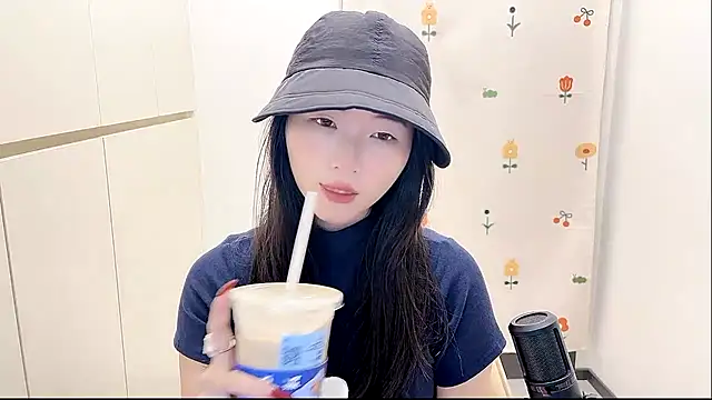 Rosalind xixi online show from 10/07/25, 01:36