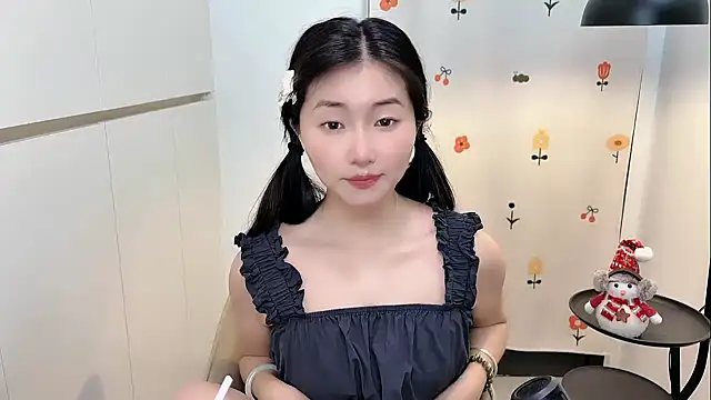 Rosalind xixi online show from 04/28/26, 03:00