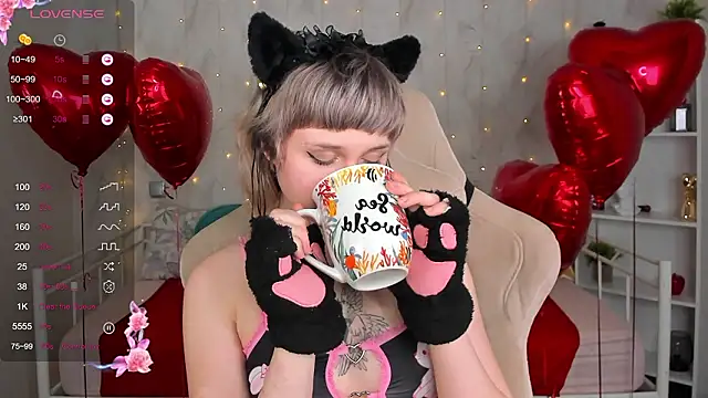 Tori Cutie online show from 02/08/26, 12:03