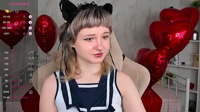 Tori Cutie online show from 02/11/26, 12:04